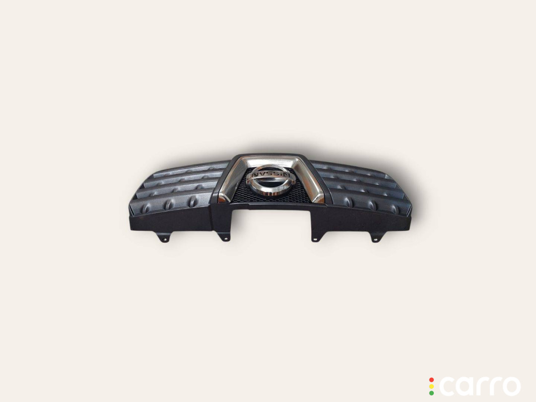 решетка радиатора Nissan Qashqai 2007г. - фото №1