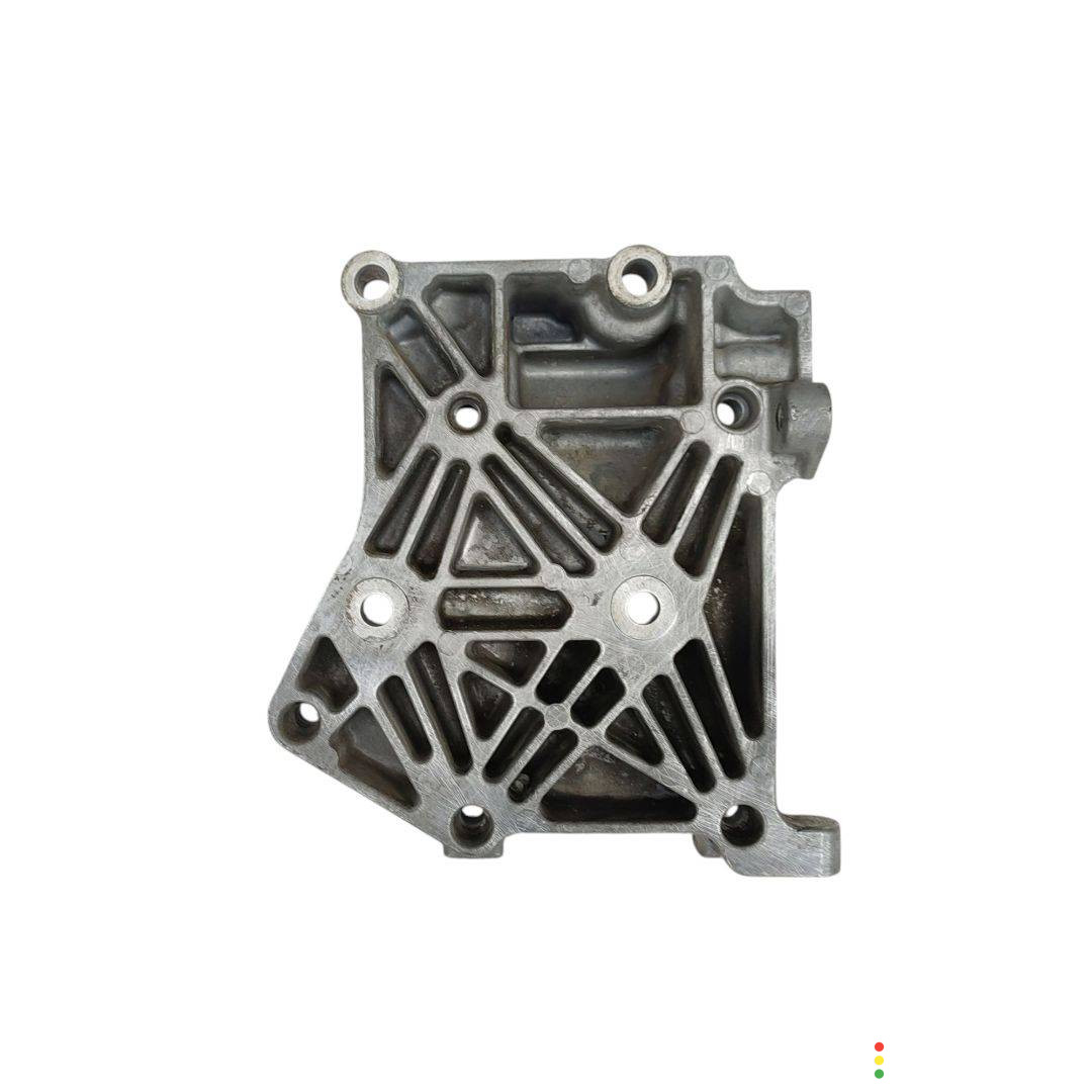 11910-BM700 кронштейн генератора Nissan Primera P12 2004г. - фото №2