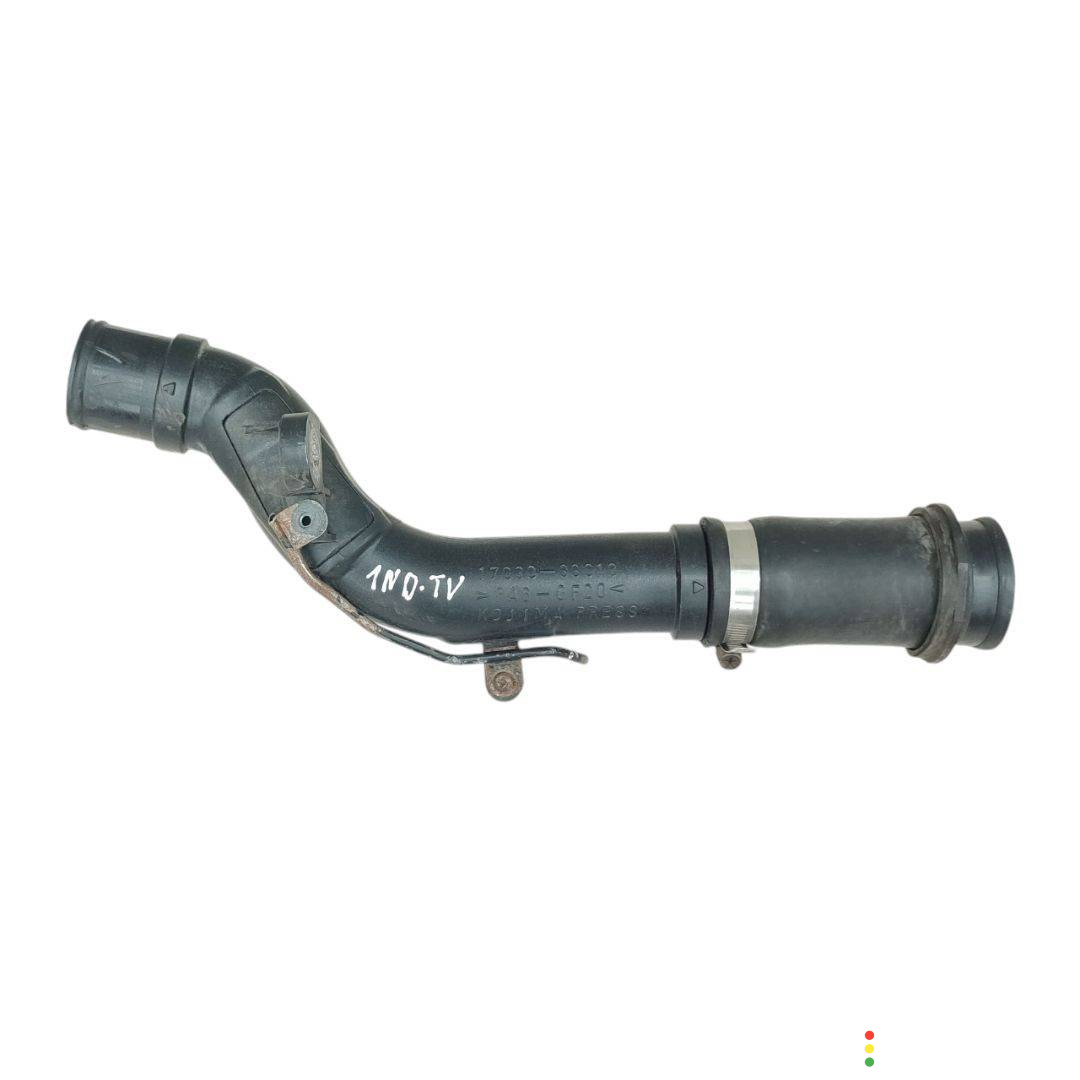 17030-33010 патрубок интеркулера Toyota Yaris XP9 2006г. - фото №1
