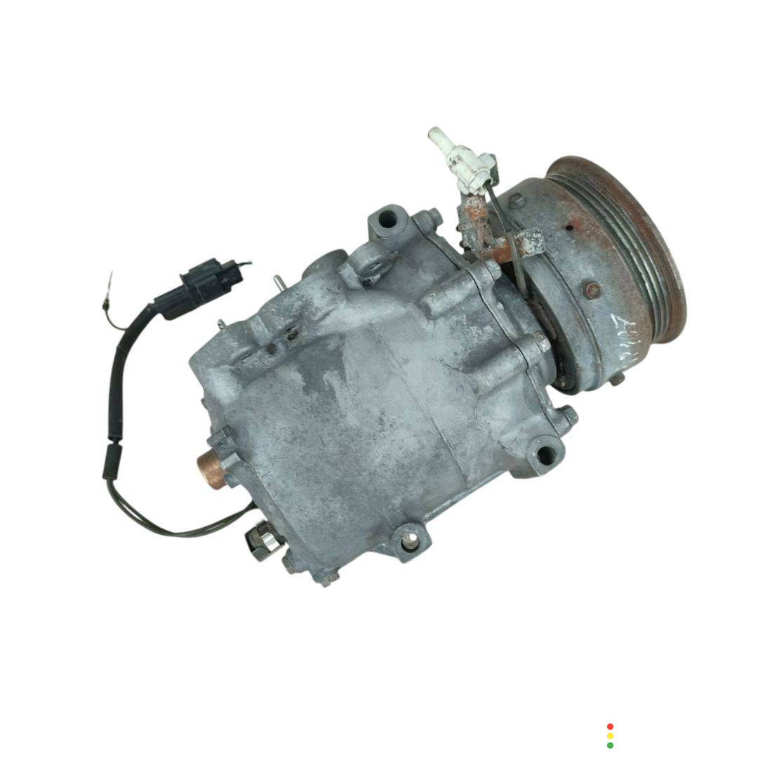 AKA201A204, FX105VS компрессор кондиционера Mitsubishi Sigma 1 поколение 1994г. - фото №2
