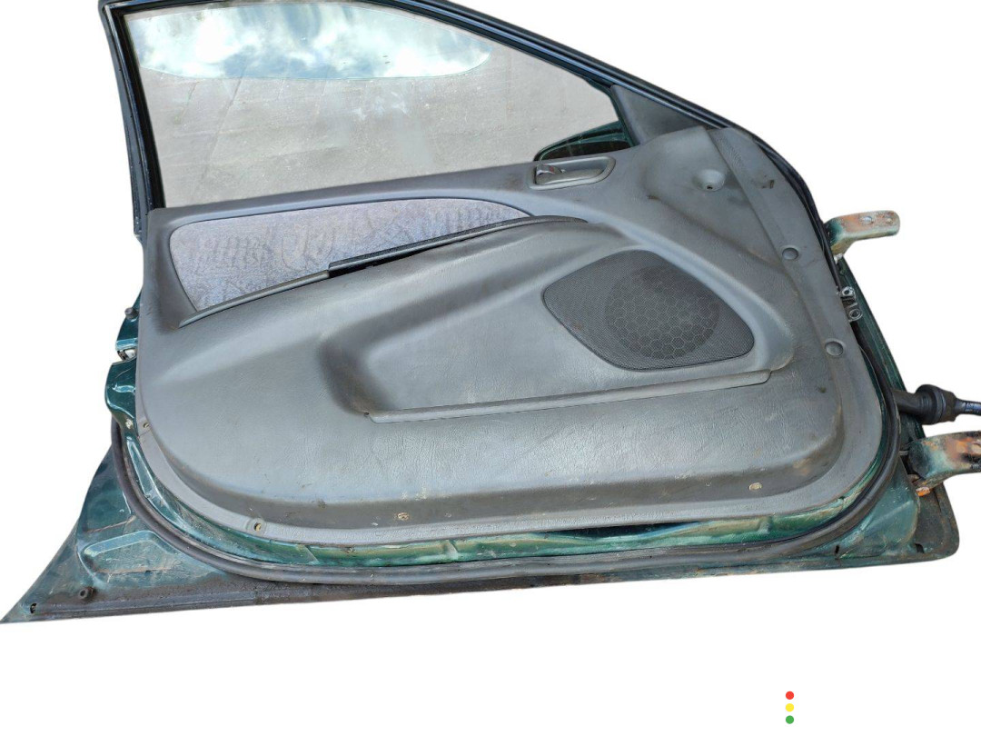 дверь передняя левая Toyota Avensis 1 поколение T220 1999г. - фото №4
