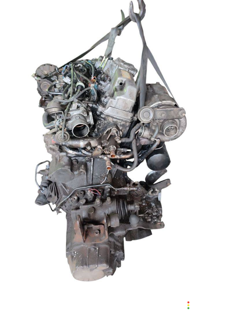 КПП механическая (МКПП) Toyota Avensis 1 поколение T220 1999г. - фото №1