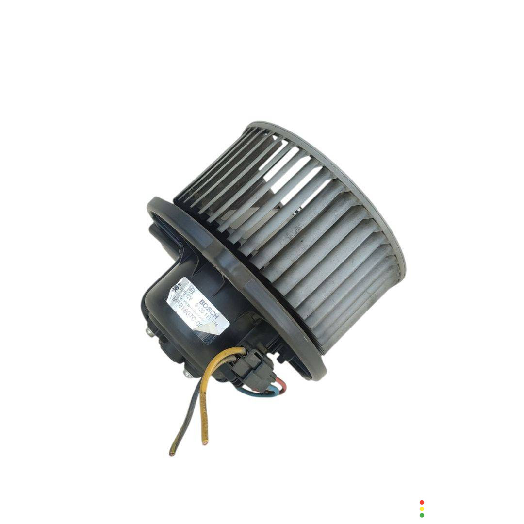 0130111164, MF016070-0030 моторчик печки Toyota Avensis 1 поколение T220 1999г. - фото №2