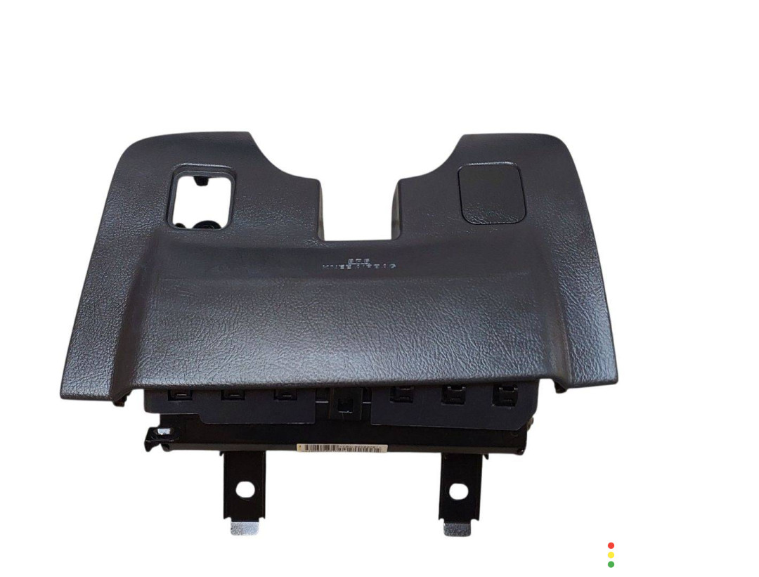 подушка безопасности коленная водителя Toyota Avensis 2004г. - фото №3