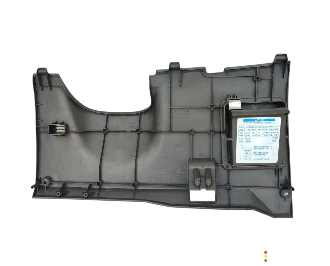 55432-05030 накладка на торпедо (консоль) левая нижняя Toyota Avensis 1 поколение T220 1999г. - фото №2
