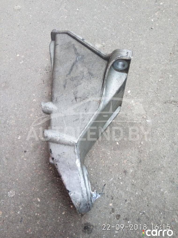 кронштейн двигателя Audi A6 C4 1996г. - фото №2
