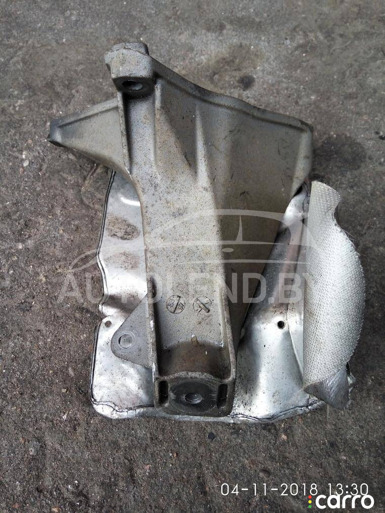 кронштейн двигателя Volkswagen Passat B5 1997г. - фото №1