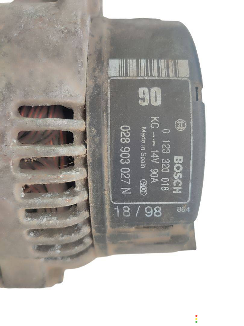 028903027N, 0123320018 генератор Volkswagen Passat B3 1991г. - фото №2