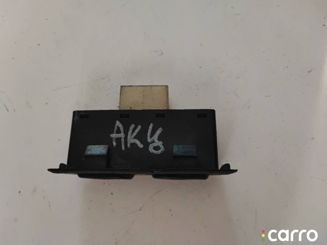 9357022000 блок управления стеклоподъемниками передней левой Hyundai Accent 1 поколение 1996г. - фото №2