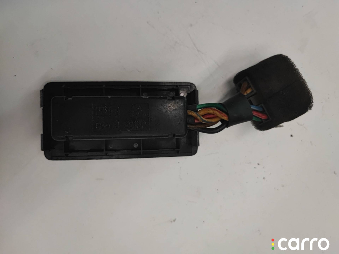 9357028150 кнопка стеклоподъемника двери Hyundai Lantra 1 поколение 1992г. - фото №2