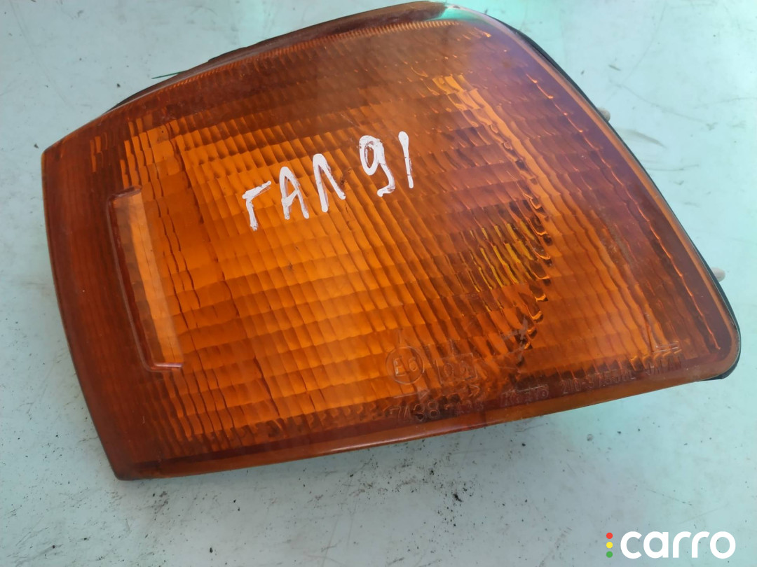 21037558 указатель поворота левый Mitsubishi Galant 6 поколение 1991г. - фото №1