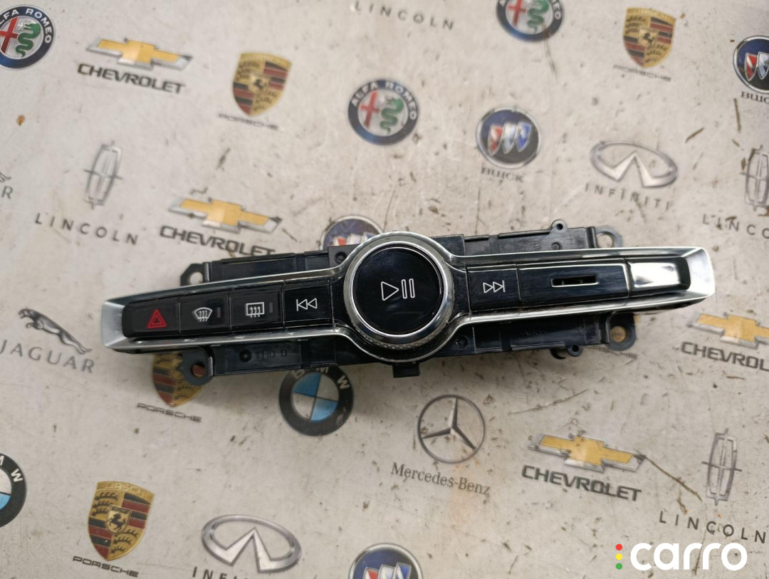 P31456673 кнопка (выключатель) Volvo XC40 2024г. - фото №1