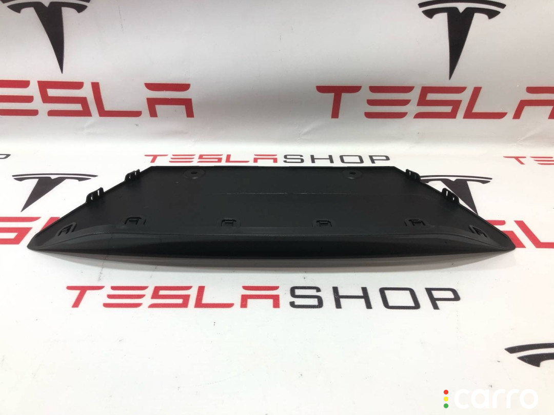 1565582-00-A, 1565583-00-A, 1565584-00-A, 1750102-S0-A Заглушка бампера Tesla Model S 2-й рест 2022г. - фото №1