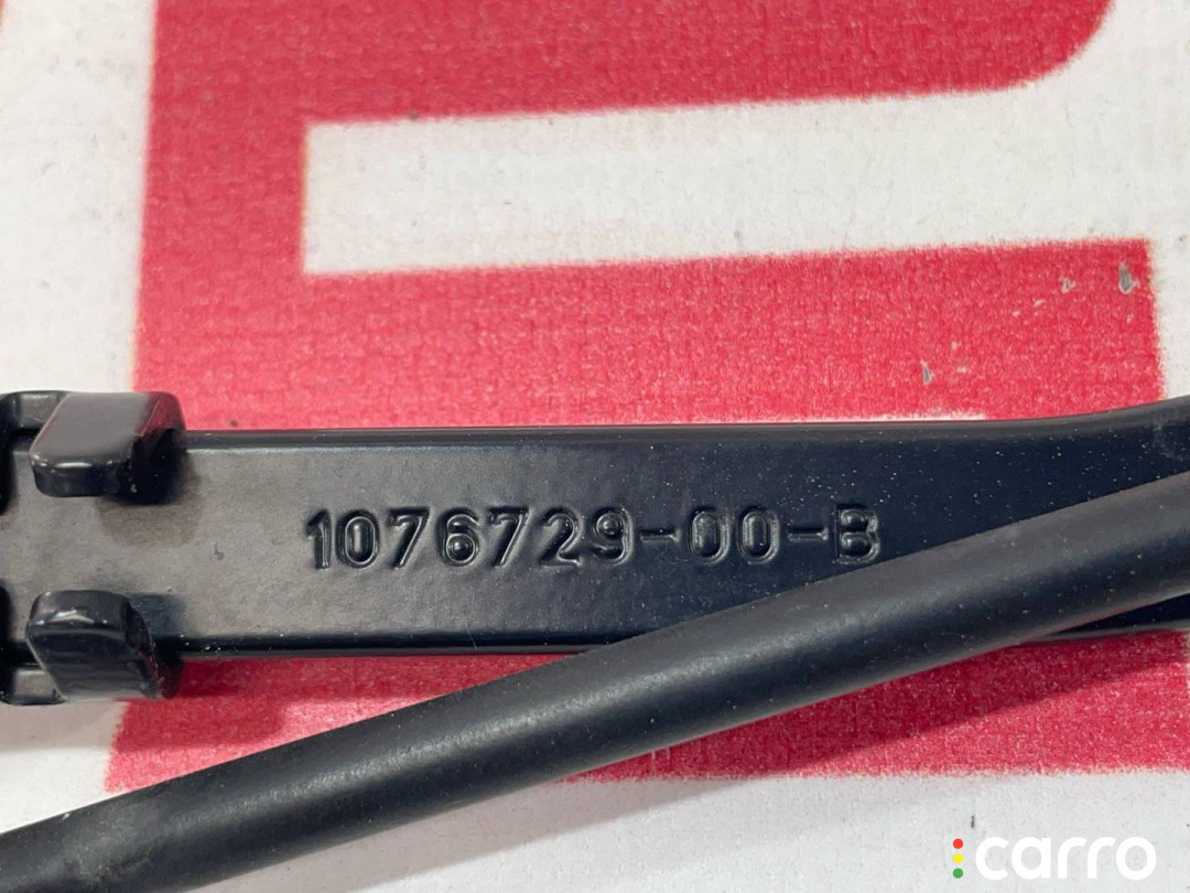 1076727-00-C, 1076729-00-B, 1621687-00-A щеткодержатель (поводок стеклоочистителя, дворник) Tesla Model 3 2019г. - фото №4