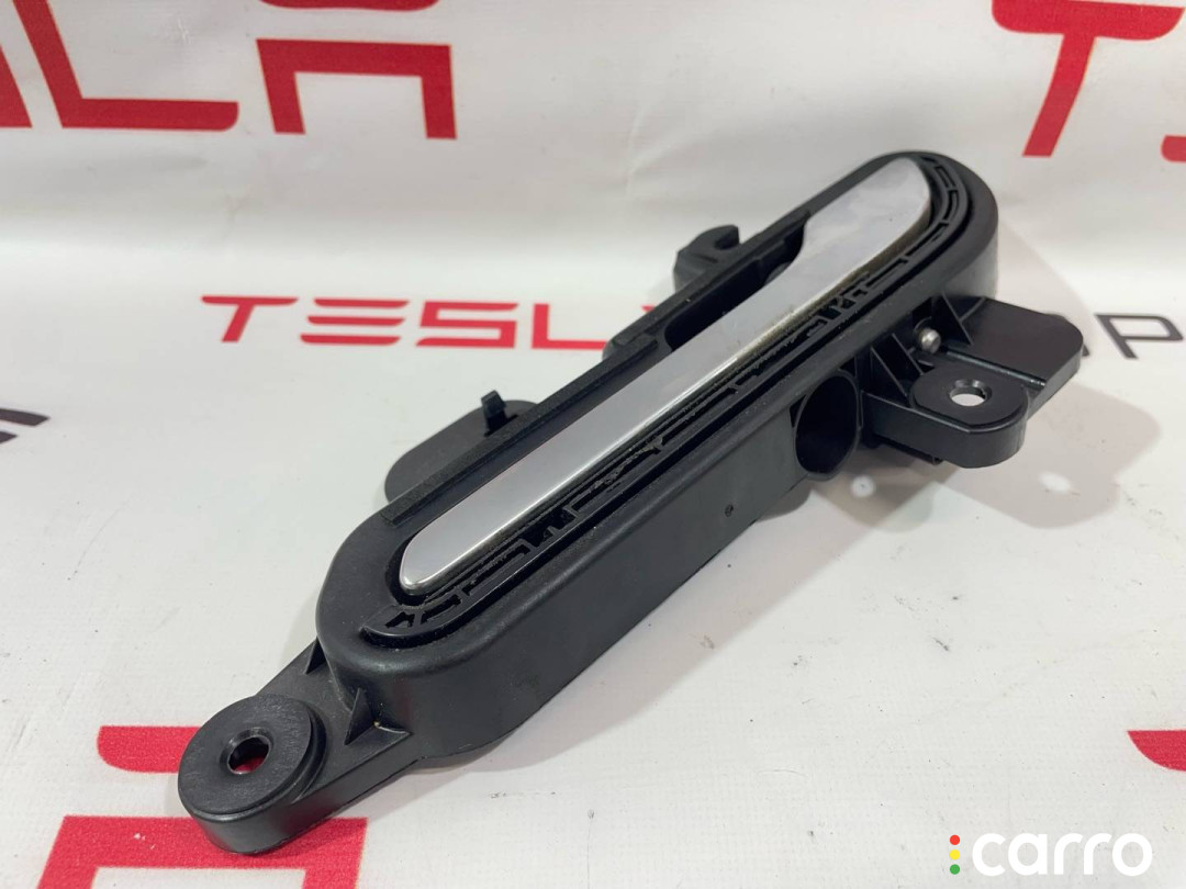 1081831-00-H ручка наружная двери левой Tesla Model 3 2019г. - фото №1