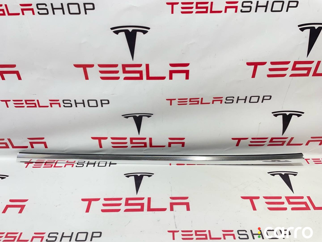 1080745-00-F молдинг двери задней левой Tesla Model 3 2019г. - фото №1
