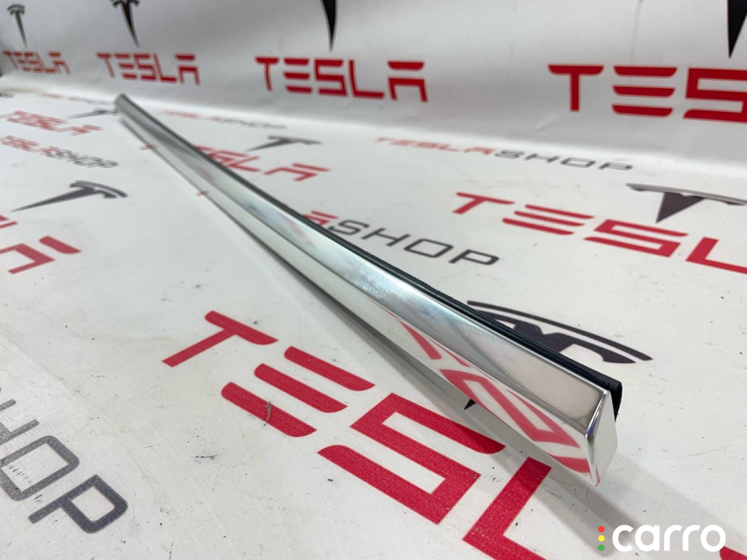 1080745-00-F молдинг двери задней левой Tesla Model 3 2019г. - фото №3