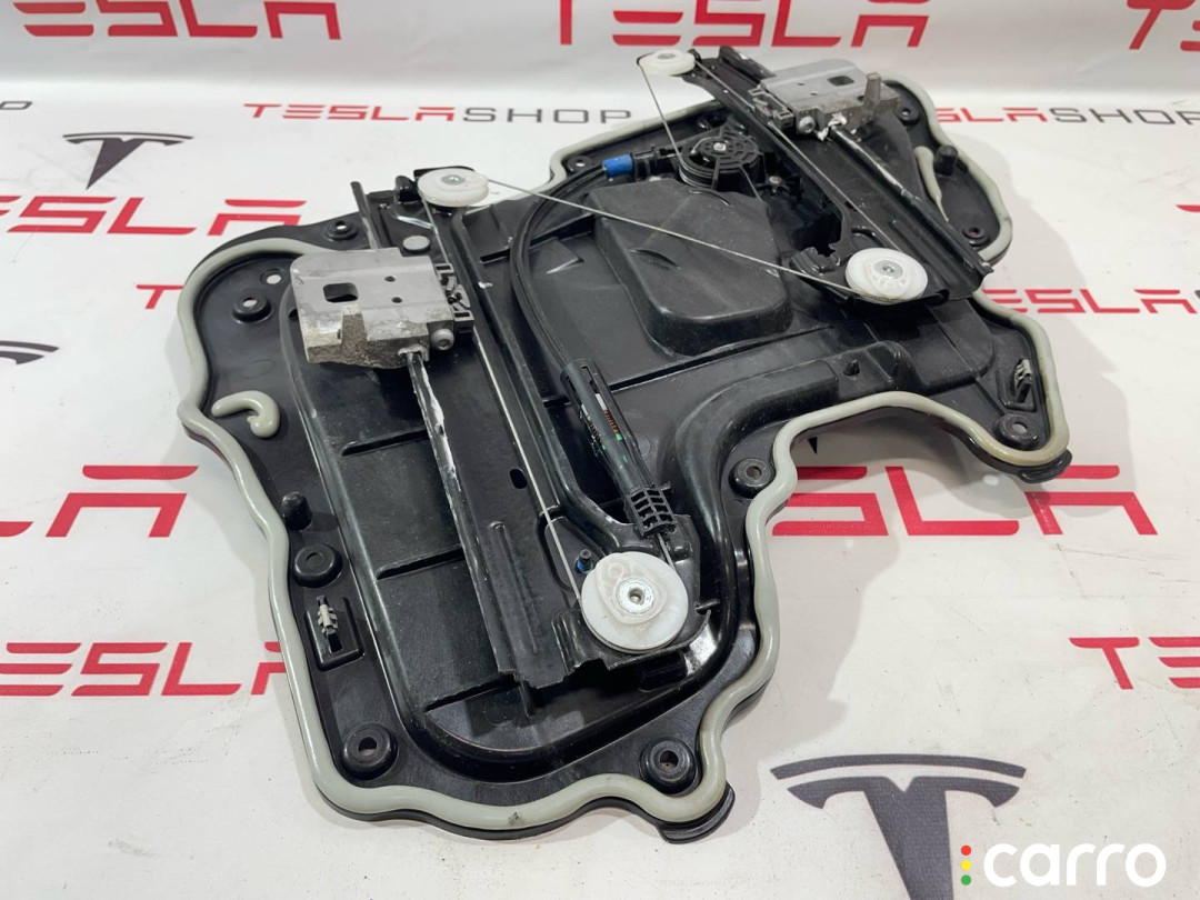1096622-00-J стеклоподъемник задний левый Tesla Model 3 2019г. - фото №1