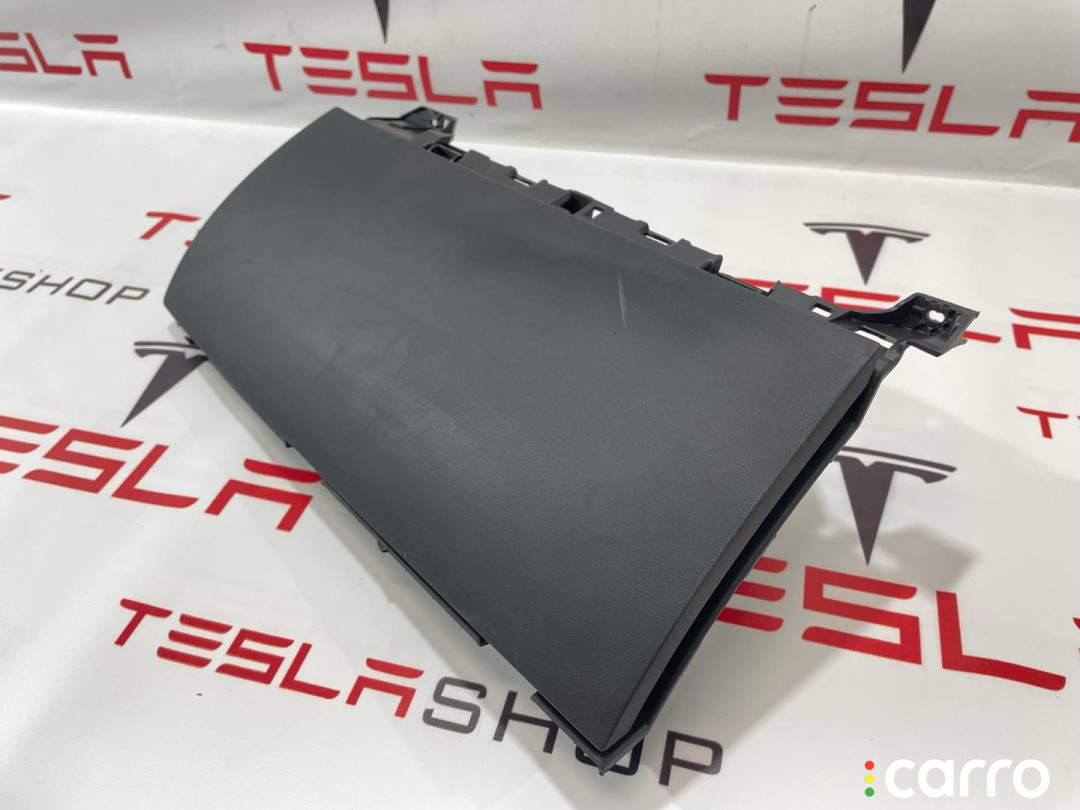 1083340-01-K Бардачок Tesla Model 3 2019г. - фото №1