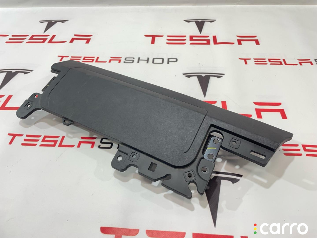1077826-00-D, 1083350-00-E, 1143753-00-A Подушка безопасности коленная Tesla Model 3 2019г. - фото №1