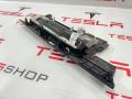 1077826-00-D, 1083350-00-E, 1143753-00-A Подушка безопасности коленная Tesla Model 3 2019г. - фото №3