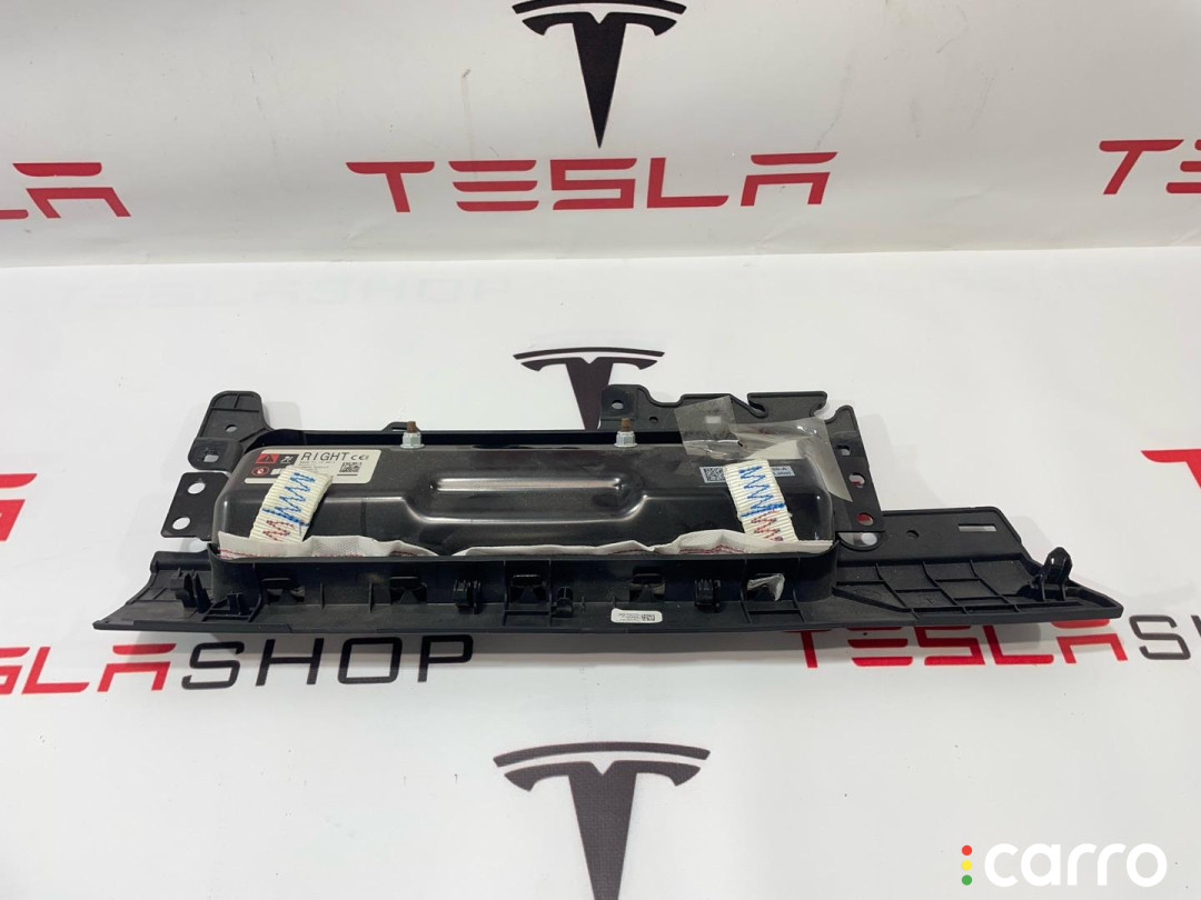 1077826-00-D, 1083350-00-E, 1143753-00-A Подушка безопасности коленная Tesla Model 3 2019г. - фото №4