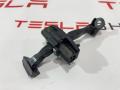 1089509-00-B Ограничитель открывания двери задней Tesla Model 3 2019г. - фото №3