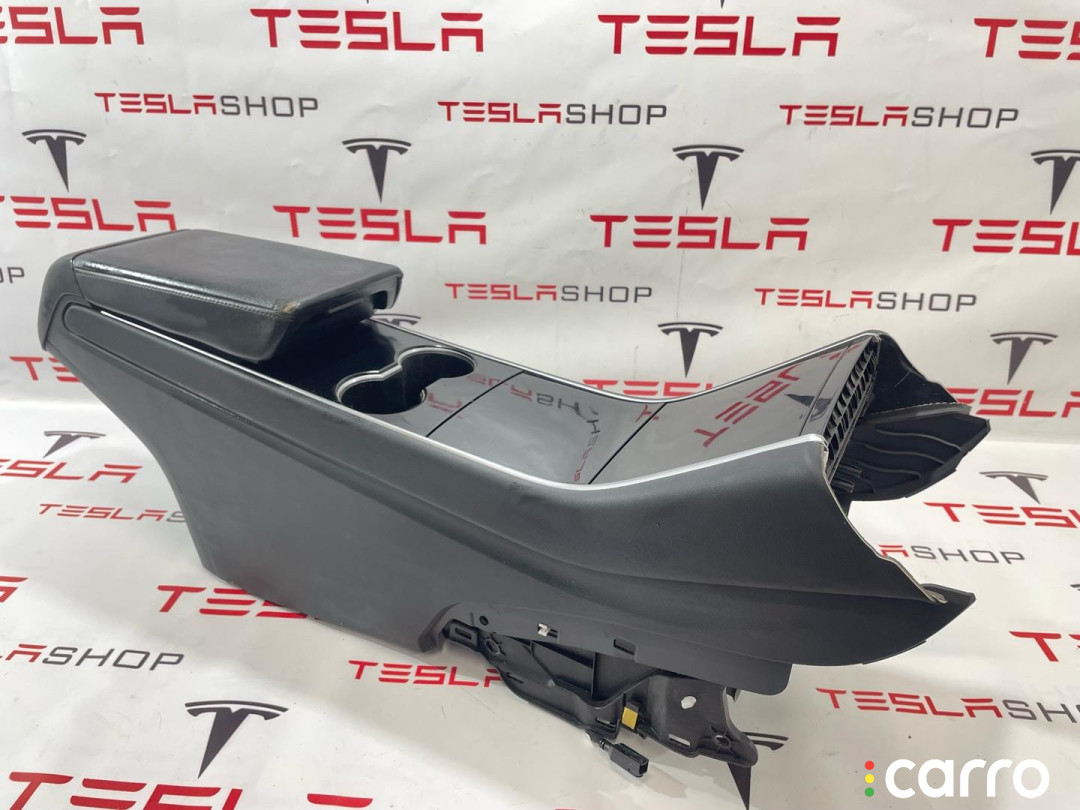 1137427-00-I Центральная консоль Tesla Model 3 2019г. - фото №1