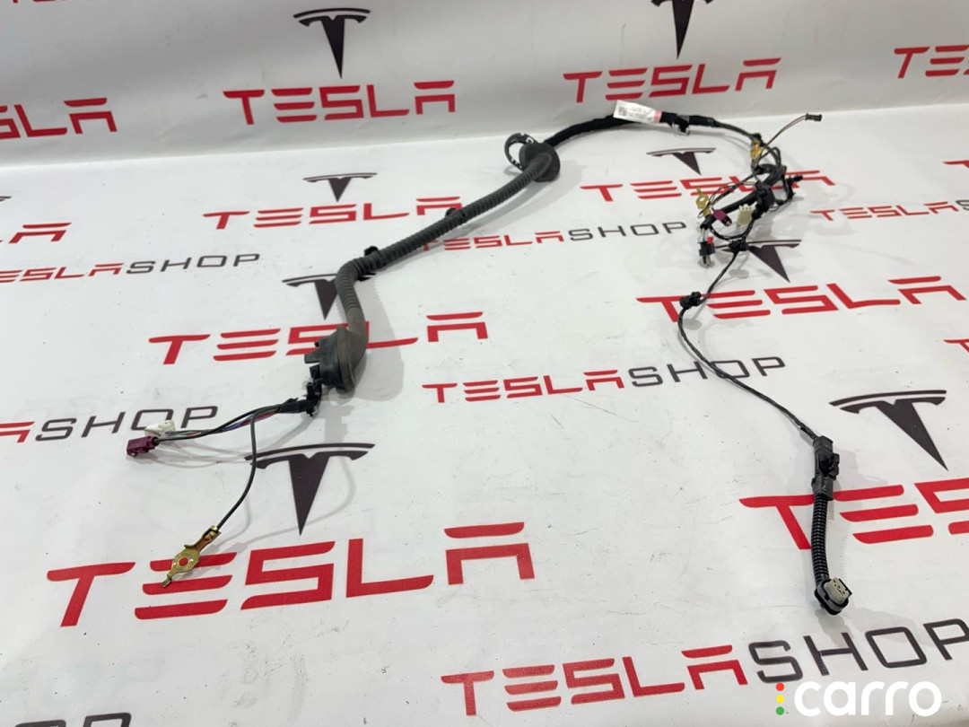 1068789-00-G Проводка крышки багажника Tesla Model 3 2019г. - фото №2