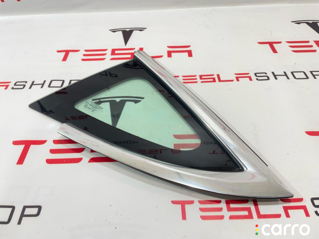1080703-00- Форточка в заднее крыло Tesla Model 3 2019г. - фото №2