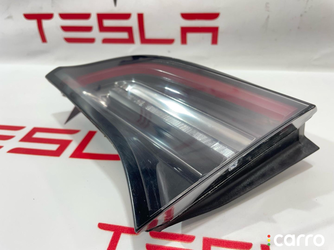 1077402-00-G фонарь крышки багажника правый Tesla Model 3 2019г. - фото №3