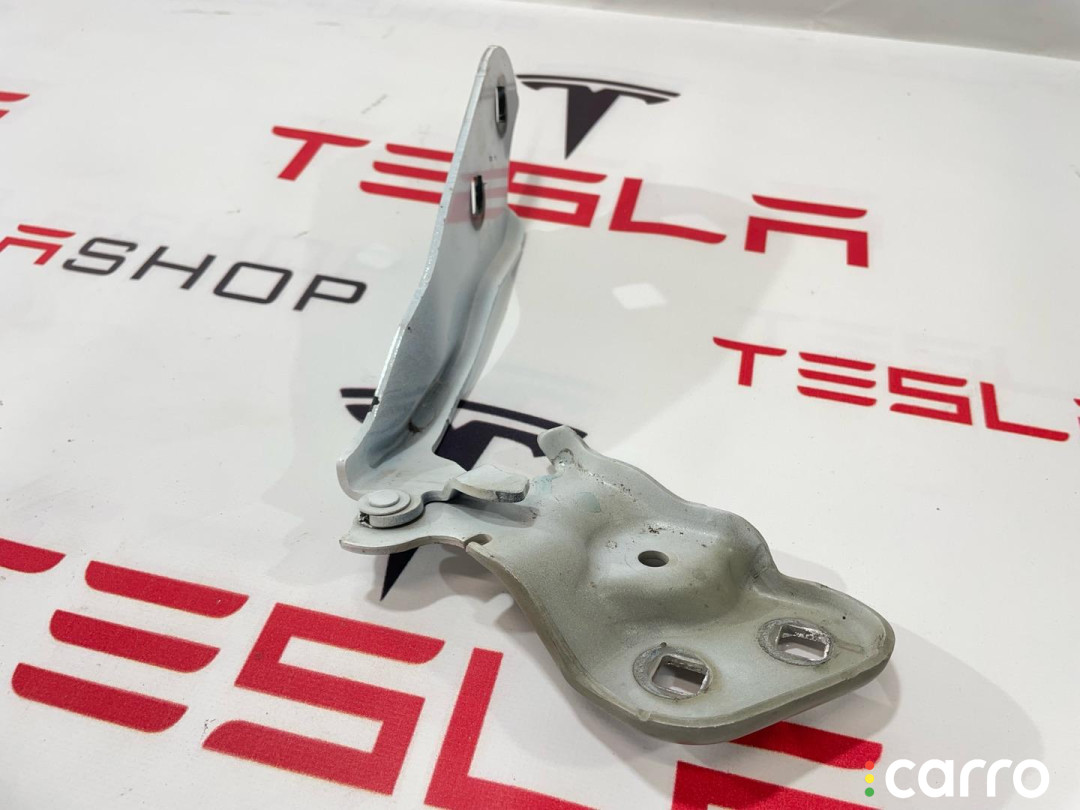 1098792-00-C Петля капота левая Tesla Model 3 2019г. - фото №3