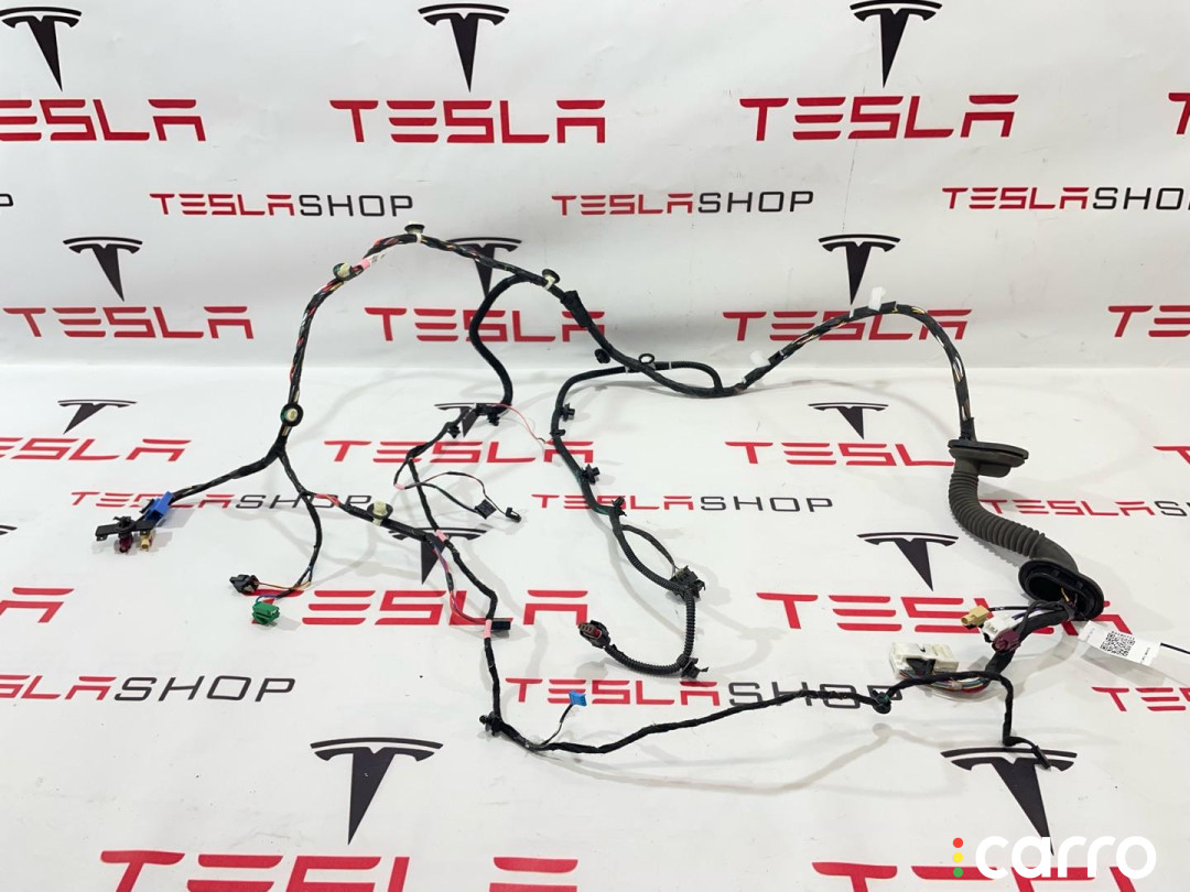 1067957-00-F Электропроводка двери Tesla Model 3 2019г. - фото №1