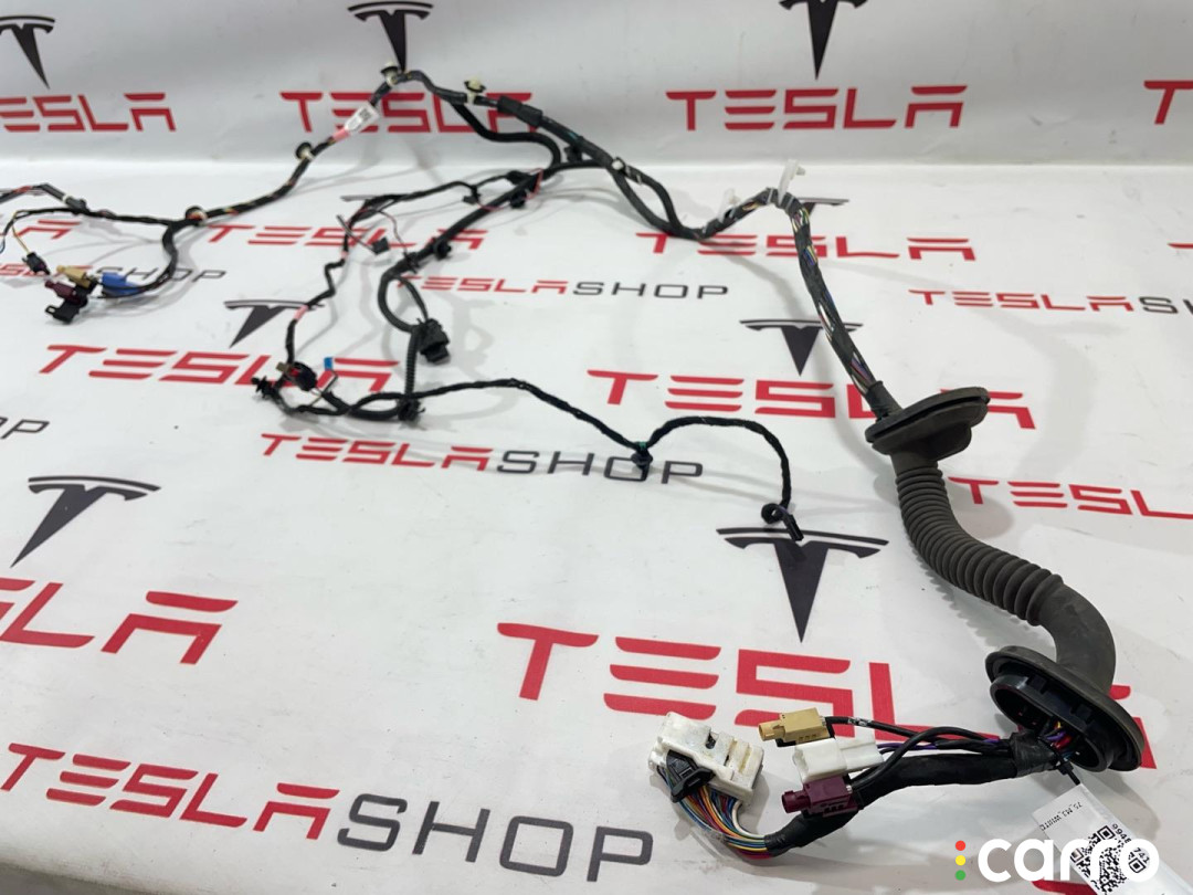 1067957-00-F Электропроводка двери Tesla Model 3 2019г. - фото №3