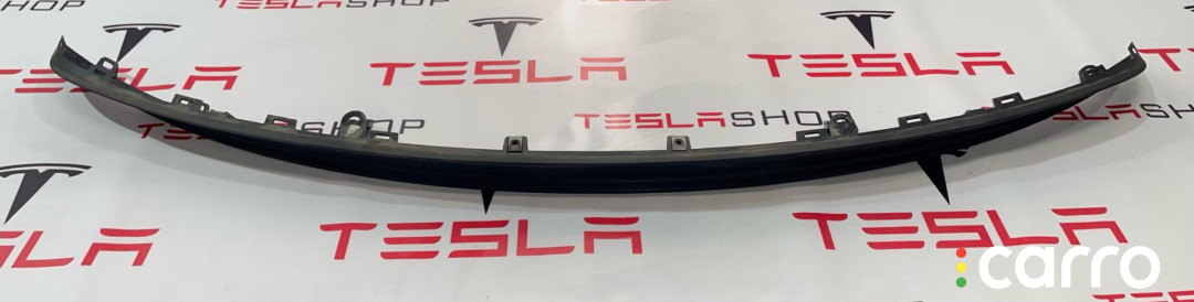 1083984-00-D, 1103035-00-D юбка бампера Tesla Model 3 2019г. - фото №1
