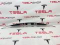 1008856-00-C, 1011685-00-C Молдинг крышки багажника Tesla Model S 2015г. - фото №5