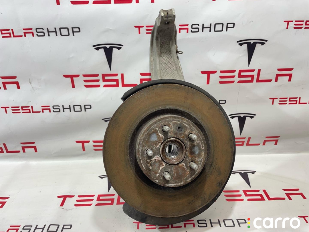 103779400B, 1030606-00-D Кулак поворотный правый Tesla Model S 2015г. - фото №2