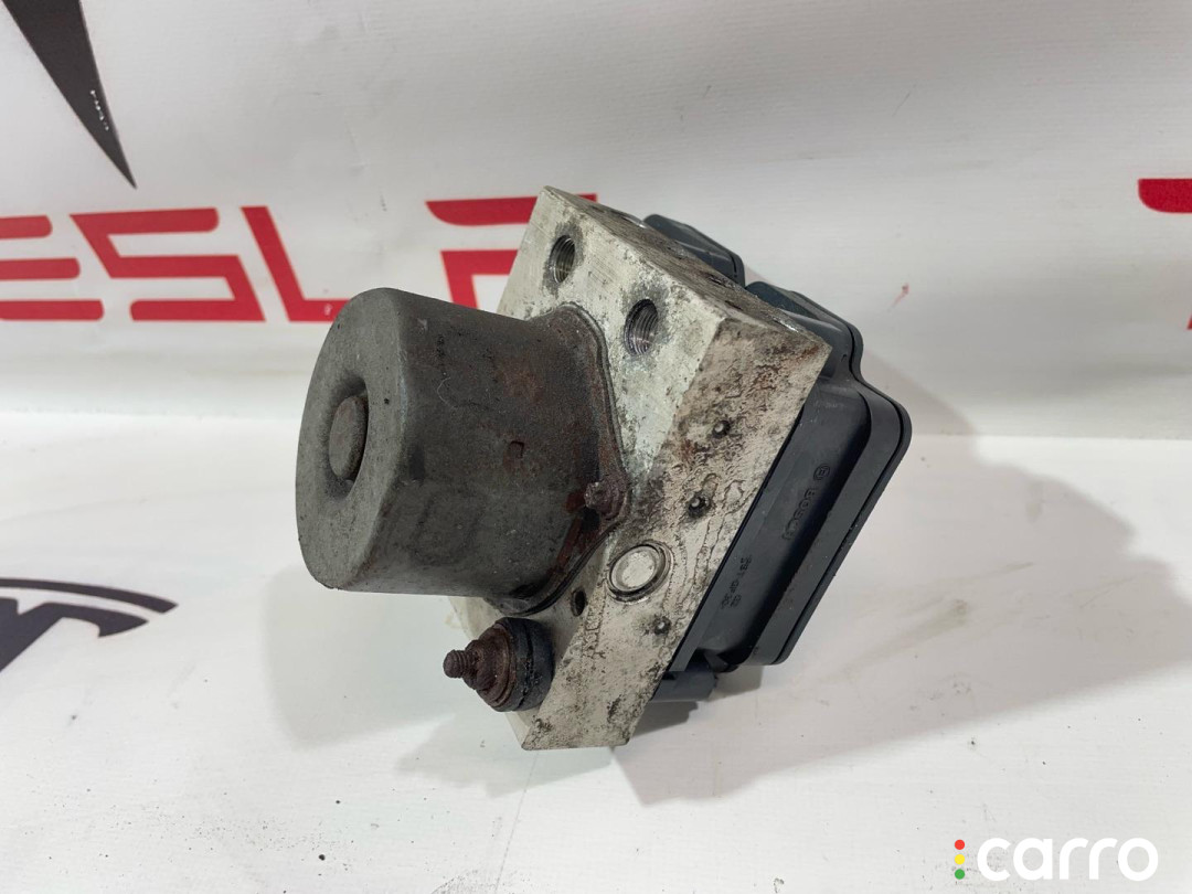 1037797-00-D Блок ABS Tesla Model S 2015г. - фото №4