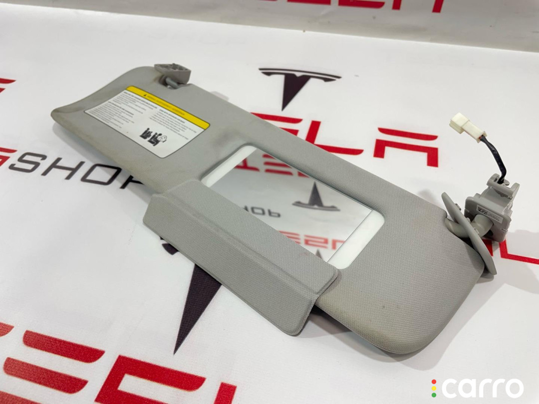 1088740-01-I, 1103084-00-F, 1490406-01-A Козырек солнцезащитный правый Tesla Model 3 2019г. - фото №1