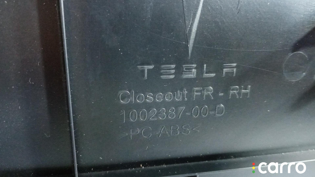 1002387-00-D Накладка центральной консоли Tesla Model S 2015г. - фото №2