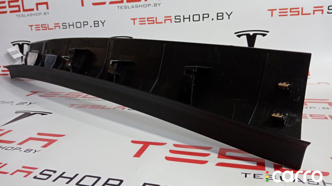 1037906-50-E, 1039707-00-S Накладка крышки багажника Tesla Model X 2020г. - фото №4