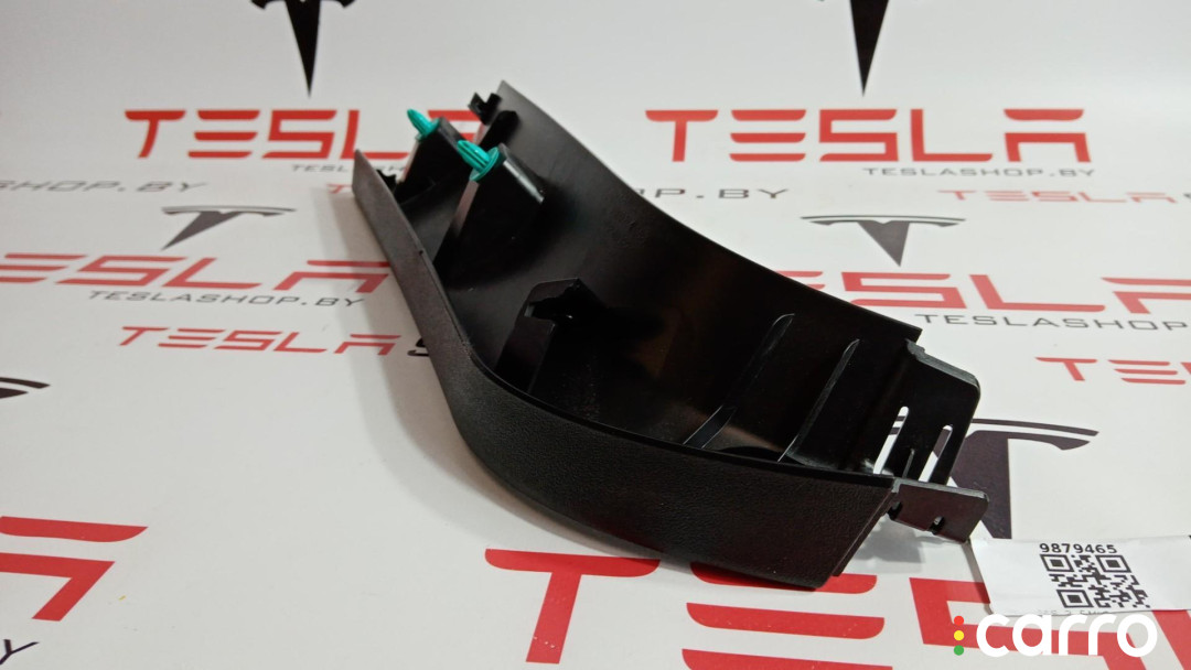 1009254-00-F Накладка крышки багажника Tesla Model S 2015г. - фото №2