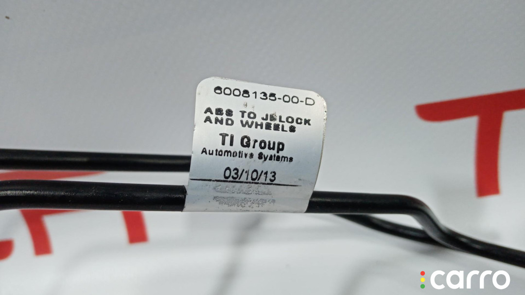 6008135-00-D трубка тормозная Tesla Model S 2015г. - фото №3