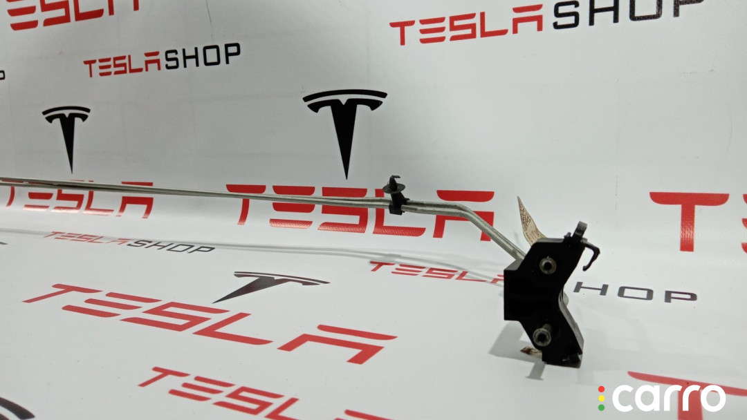 1044713-00-C трубка тормозная Tesla Model 3 2019г. - фото №3