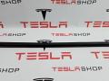 1038406-00-A уплотнитель передний правый Tesla Model S 2015г. - фото №3