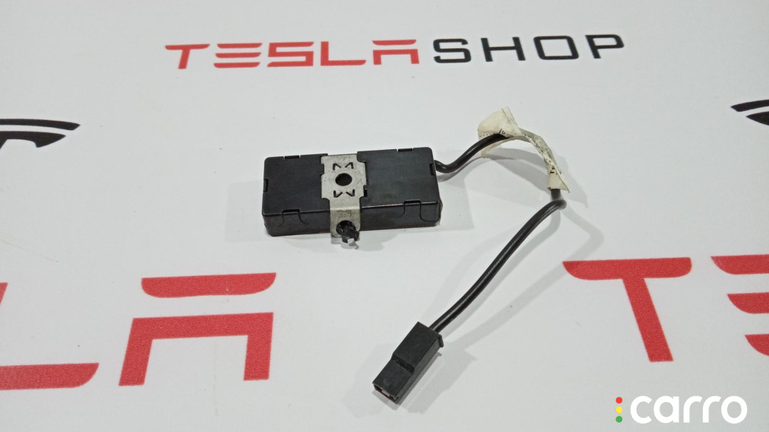 1012002-01-A антенна Tesla Model S 2015г. - фото №3