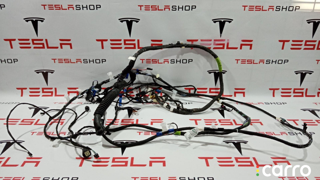 1032443-01-H, 1032443-81-G Проводка крышки багажника Tesla Model X 2020г. - фото №1