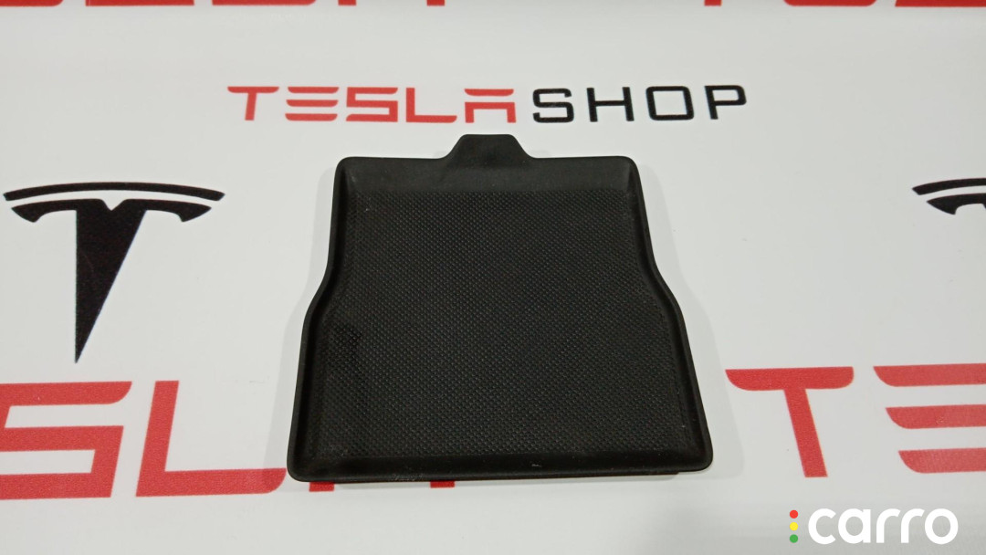 1093093-00-B коврик консоли Tesla Model 3 2019г. - фото №1