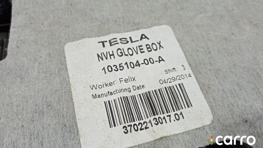 1035104-00-A, 1003327-14-P Бардачок Tesla Model S 2012г. - фото №2