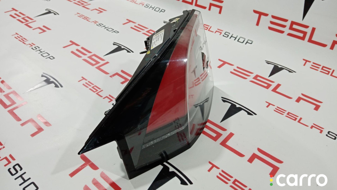 1034332-00-B фонарь задний левый Tesla Model X - фото №2